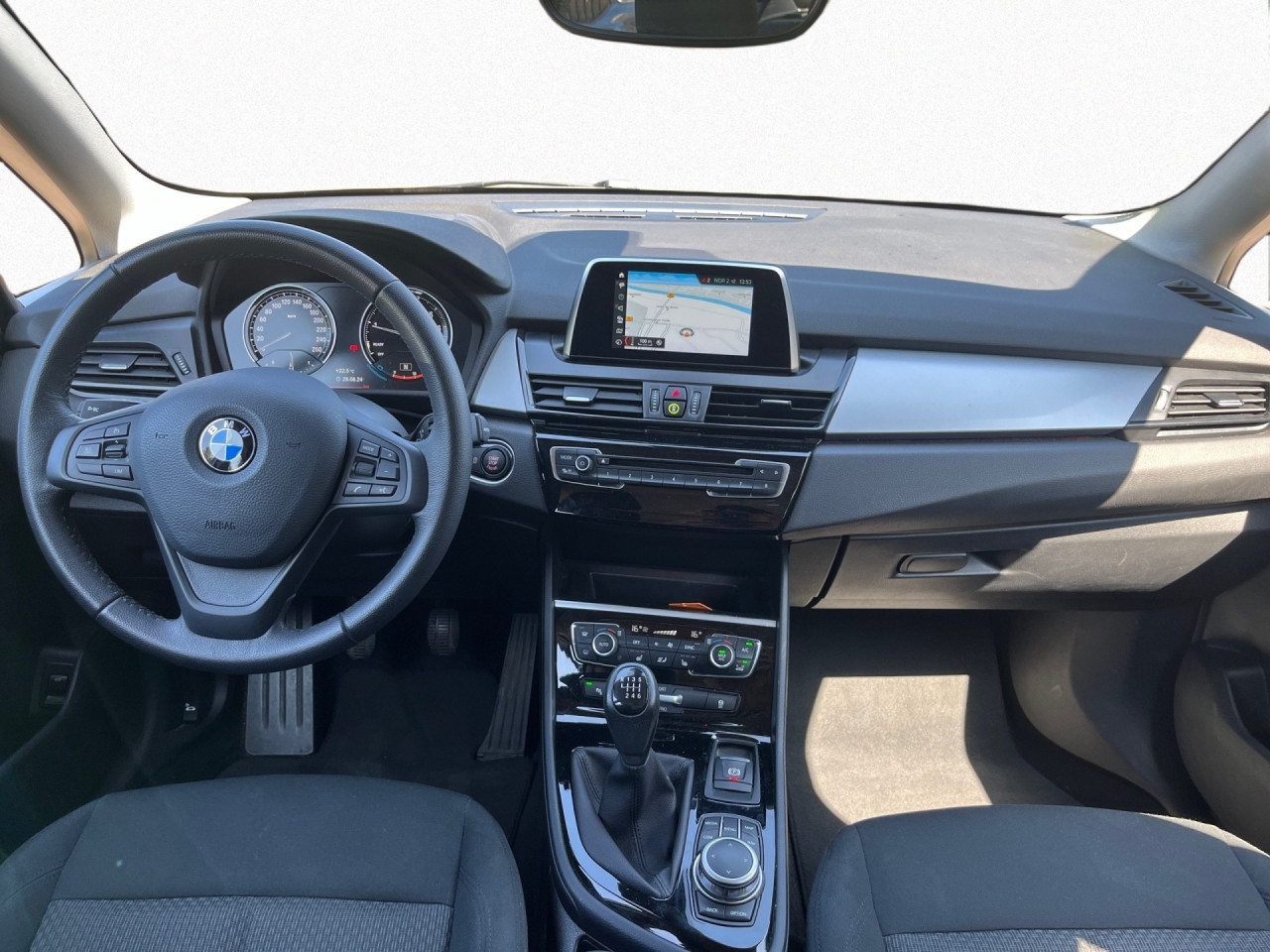 Bild 12 | BMW 216i Active Tourer Navi, Adap.LED, Sitzheiz, PDC