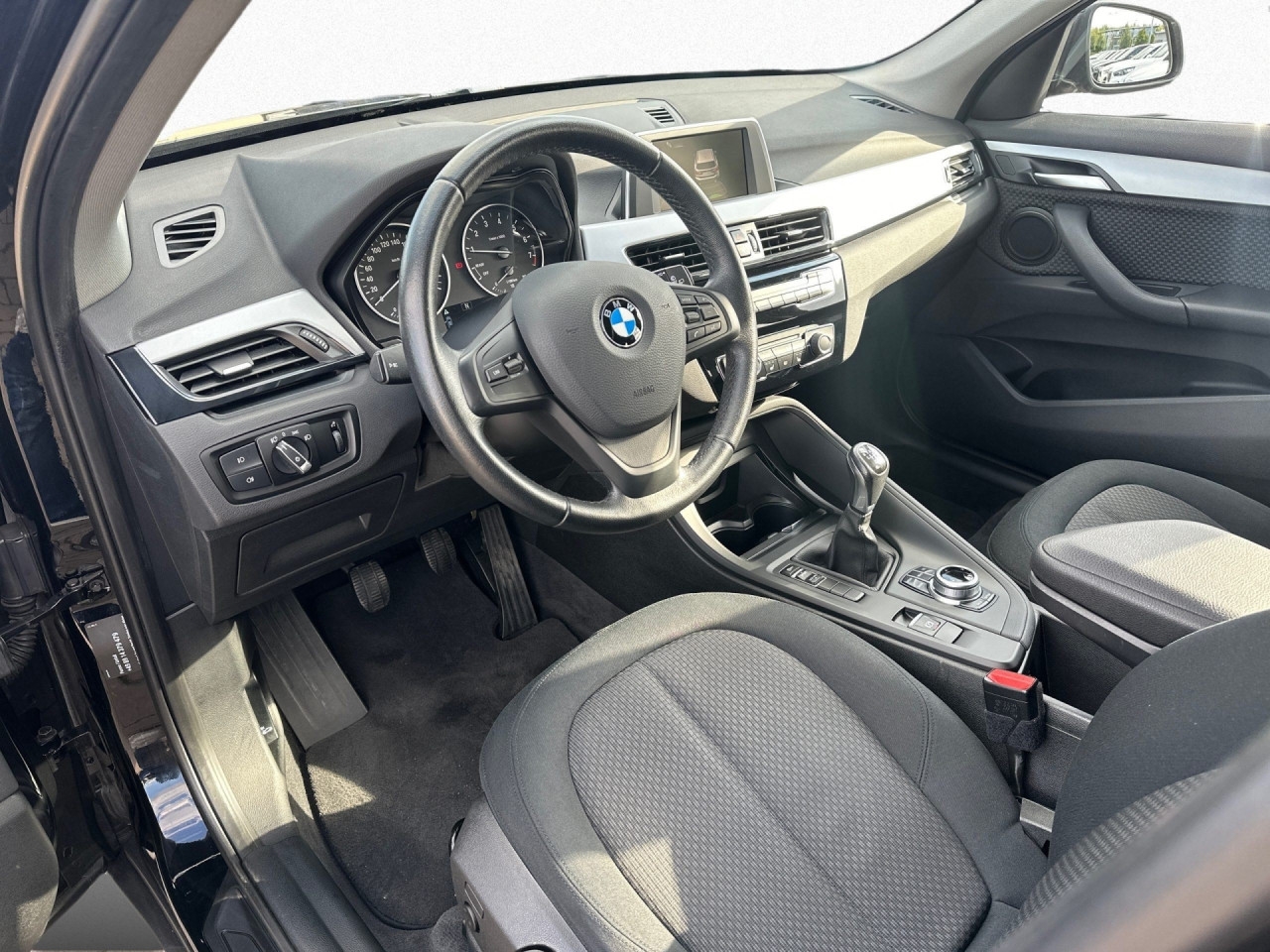 Bild 7 | BMW X1 sDrive 18i Navi PDC Sitzh LED 17