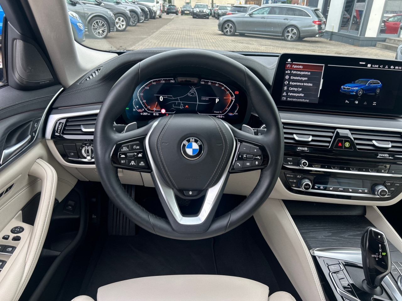 Bild 13 | BMW 530i Tour.Luxury Laser HUD DrAssPr AHK LkHz Harman