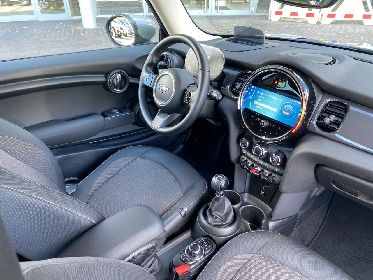 Bild 9 | MINI Cooper 3 Trg. Navi HUD DAB LED Tempo KAM Isofix