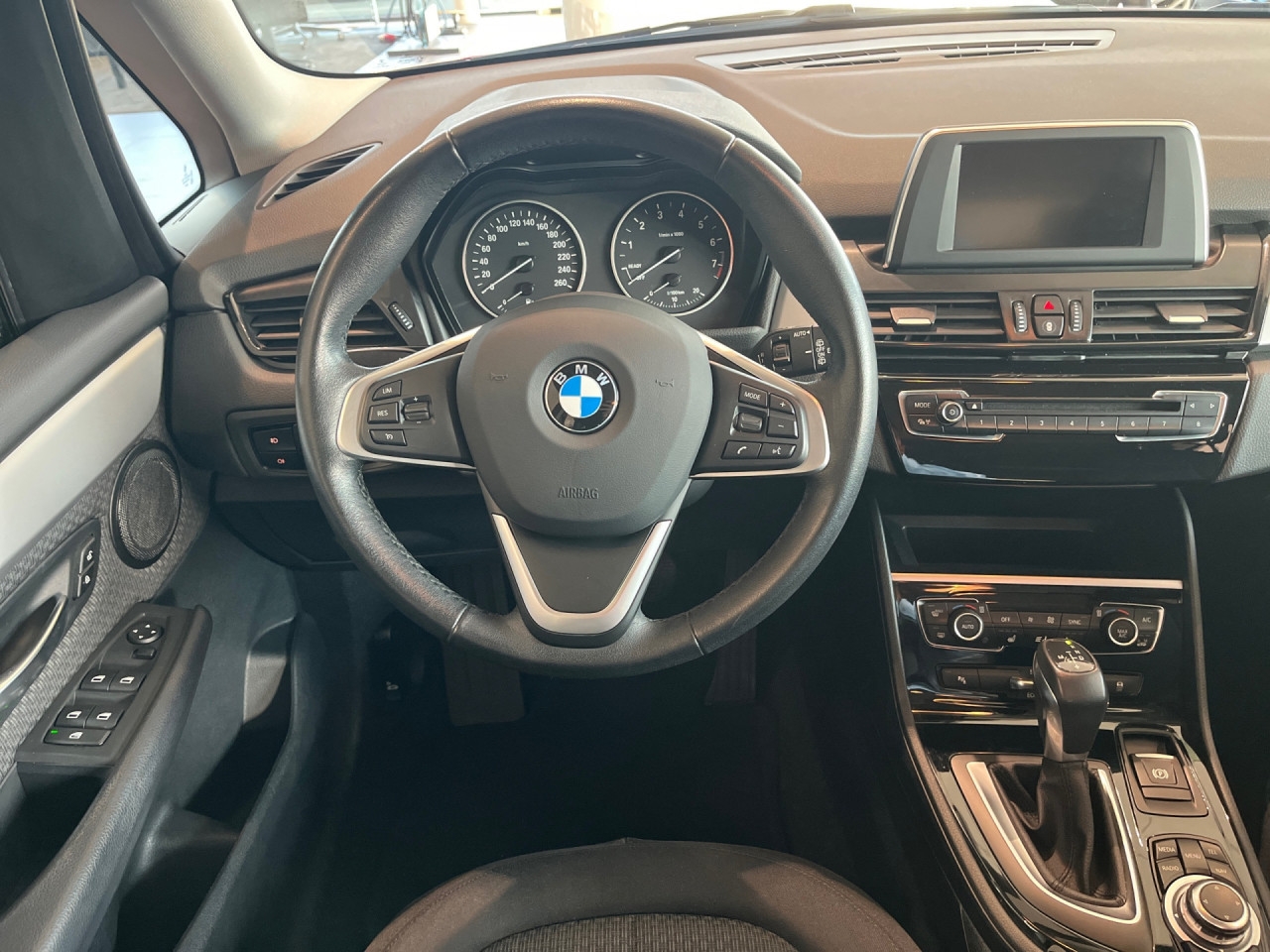 Bild 12 | BMW 218i Active Tourer Advantage Navi AC SHZ 16'' PDC