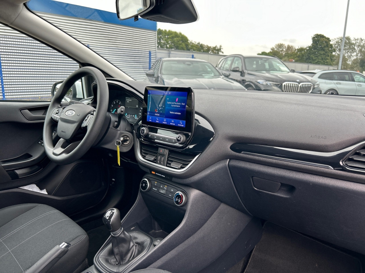 Bild 8 | Ford Fiesta S&S COOL&CONNECT Navi AppLink PDC hi. Klima