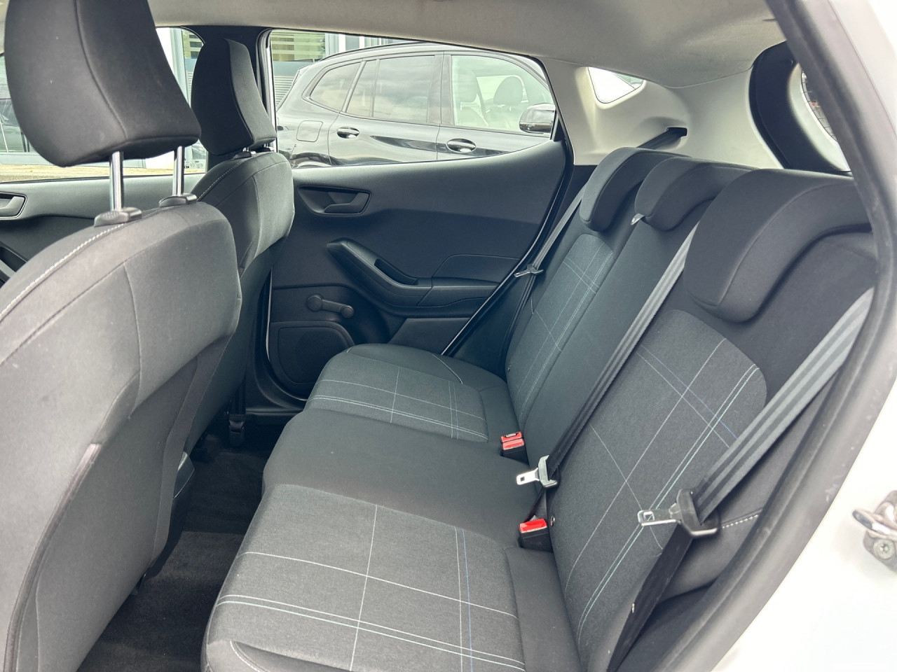 Bild 9 | Ford Fiesta S&S COOL&CONNECT Navi AppLink PDC hi. Klima