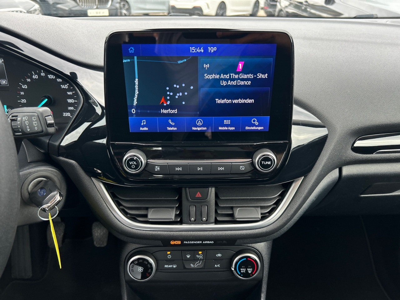 Bild 12 | Ford Fiesta S&S COOL&CONNECT Navi AppLink PDC hi. Klima