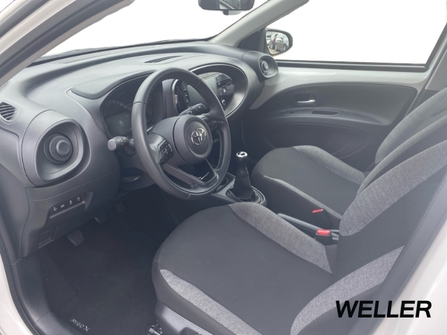 Bild 13 | Toyota Aygo X Play *CarPlay*SmartKey*Kamera*Sitzheizung*