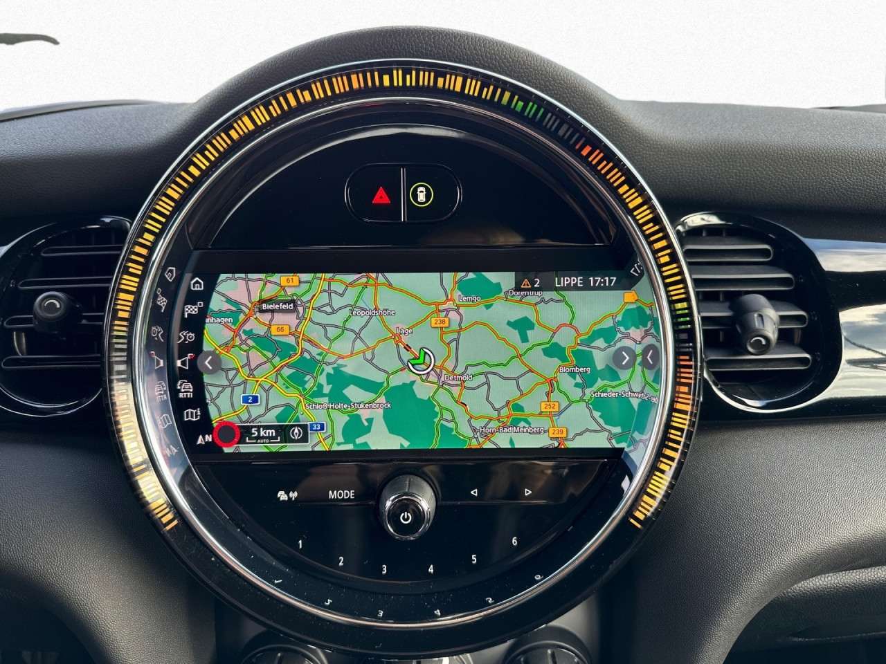 Bild 13 | MINI Cooper 3-Türer JCW-Trim Navi HUD RFK Sitzh 17