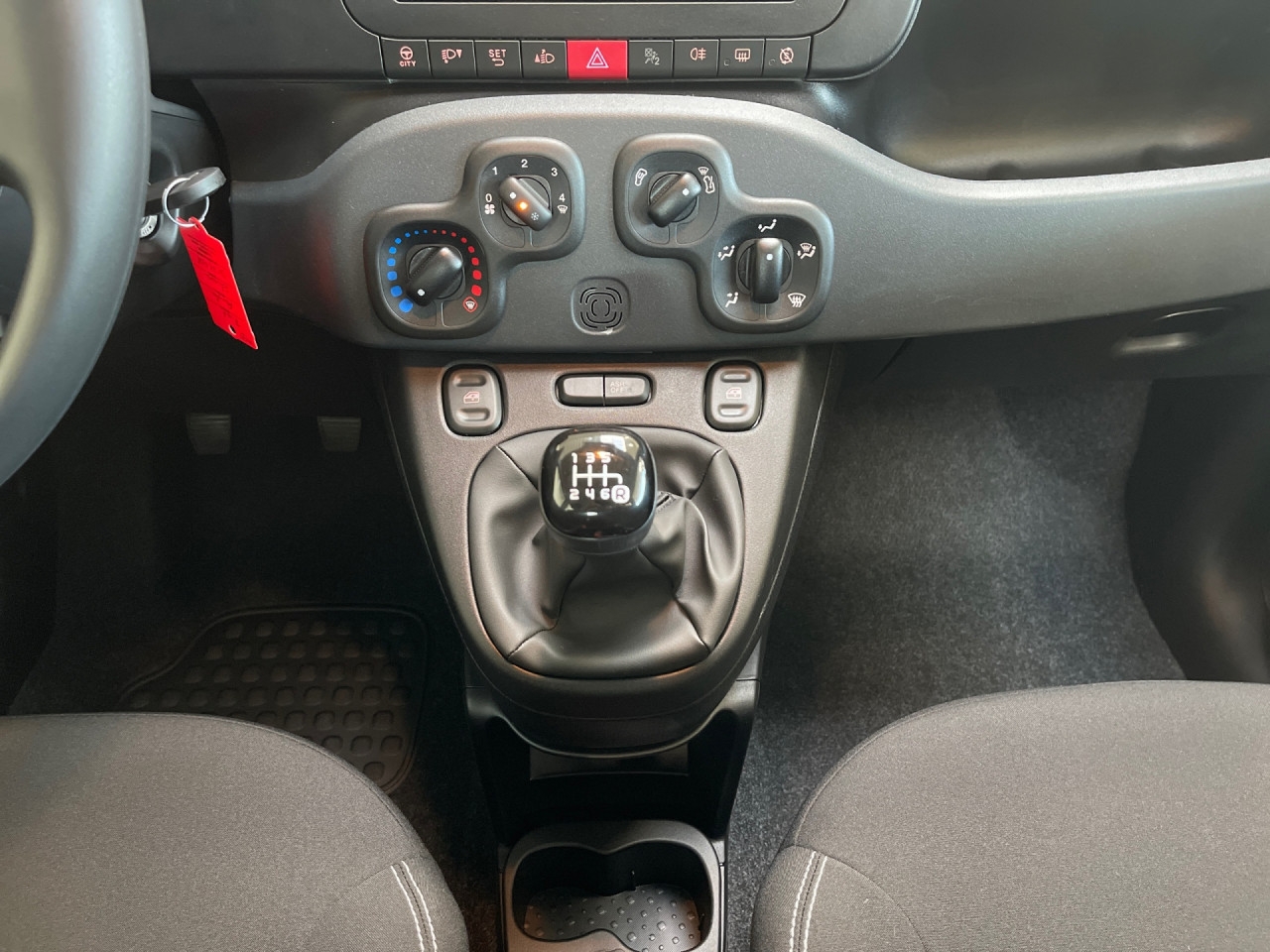 Bild 12 | Fiat Panda RADIO KLIMA SERVO ABS DAB Colorverglasung