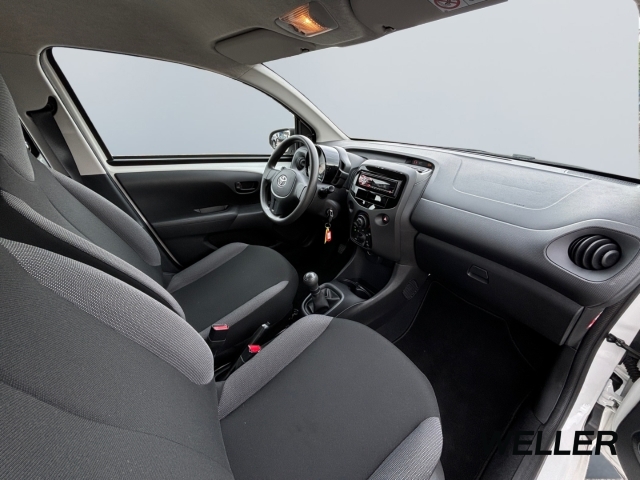 Bild 7 | Toyota Aygo x *Bremsassistent*Bordcomputer*Berganfahrass*