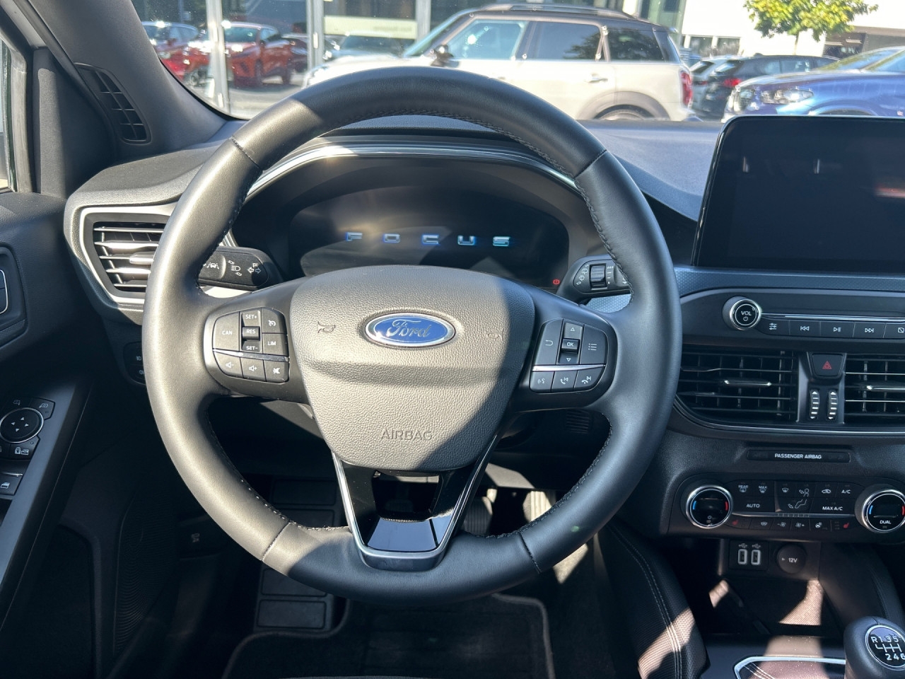 Bild 15 | Ford Focus Turnier ACTIVE LED Navi RFK SiHz DAB