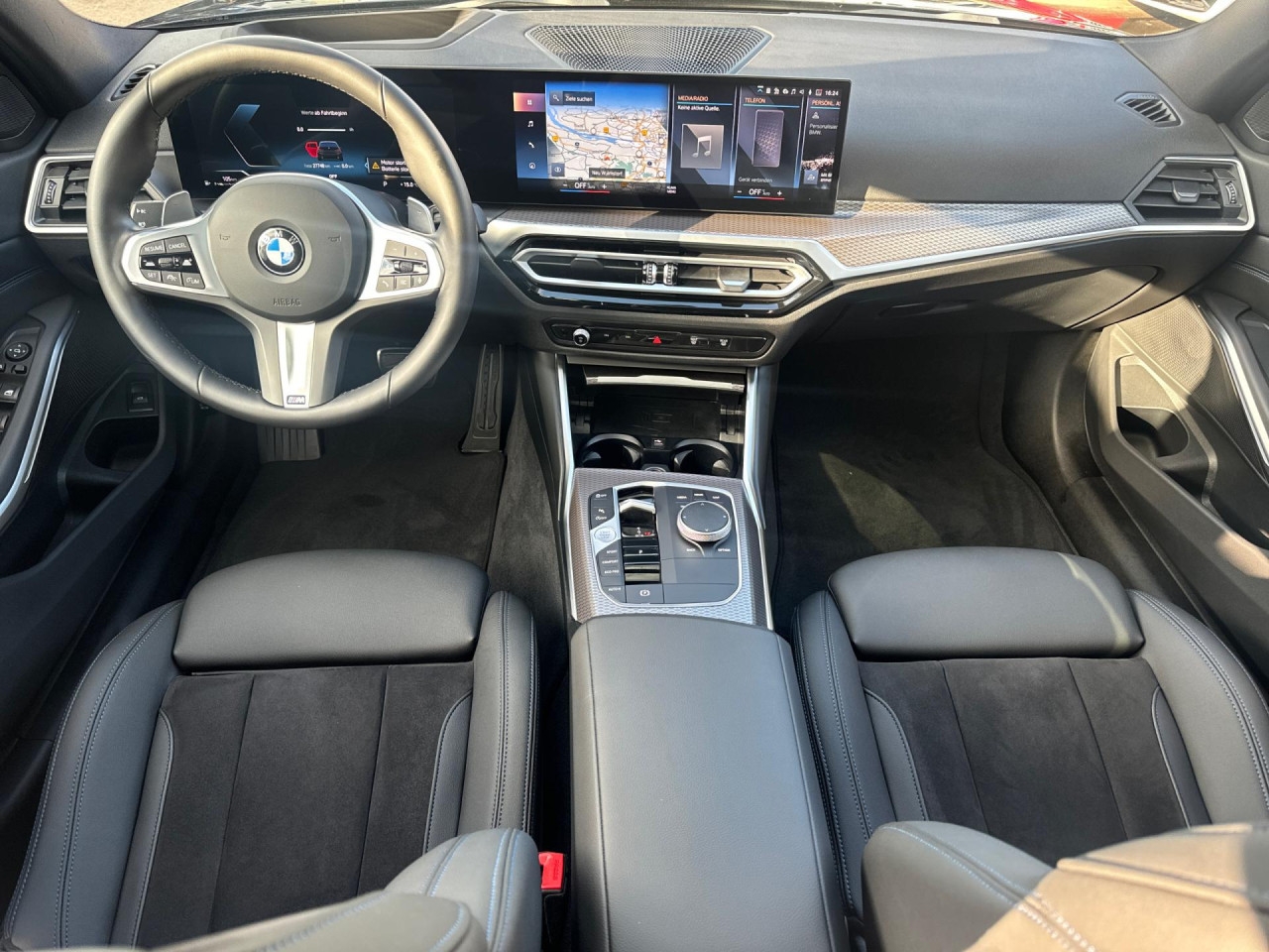 Bild 11 | BMW 330iA xDr T M SPORT LivePro, AdLED, Pano, AHK, St+Go