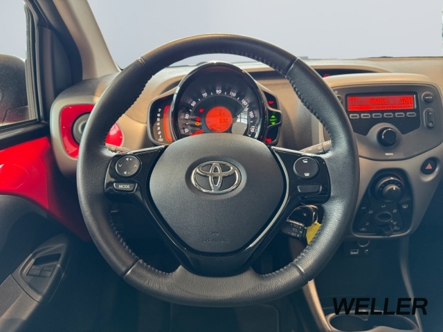 Bild 13 | Toyota Aygo x-play *Brems-Assistent*Bluetooth*Klima*