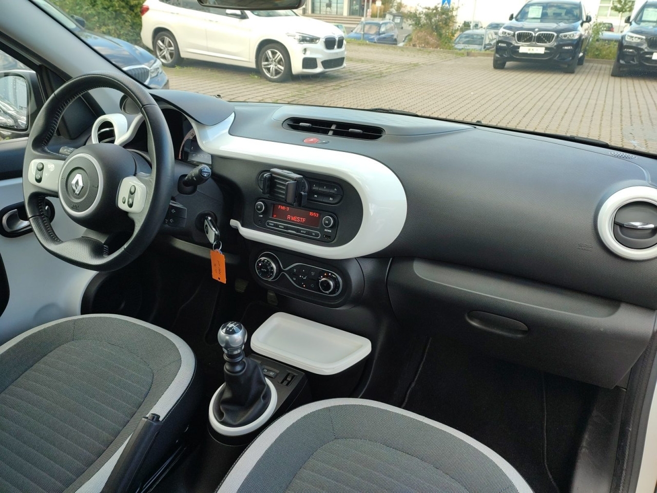 Bild 8 | Renault Twingo ENERGY Tce 90 Bluetooth Klima el. Fenster