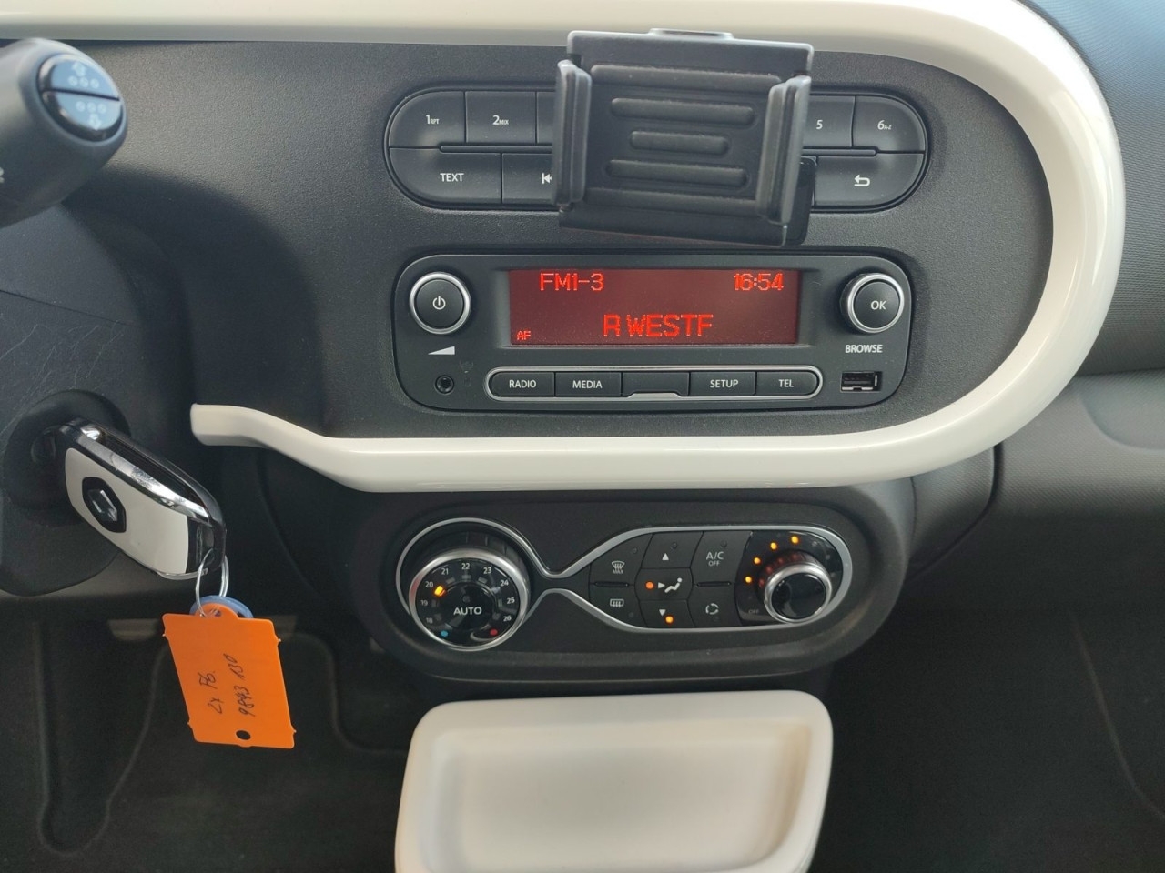 Bild 12 | Renault Twingo ENERGY Tce 90 Bluetooth Klima el. Fenster