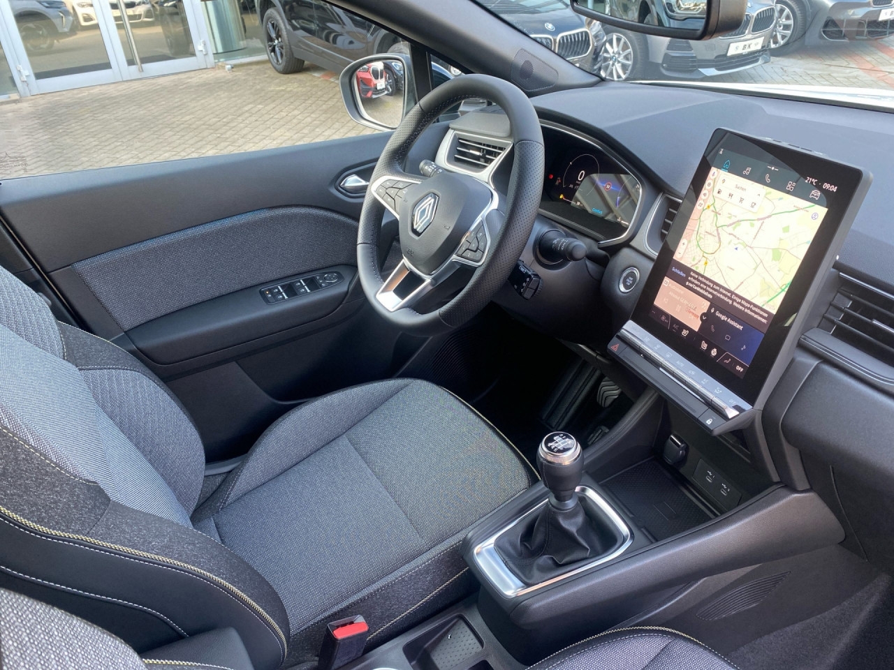 Bild 8 | Renault Captur TCe Mild Hybrid LED Nav SHZ PDC Temp LHZ