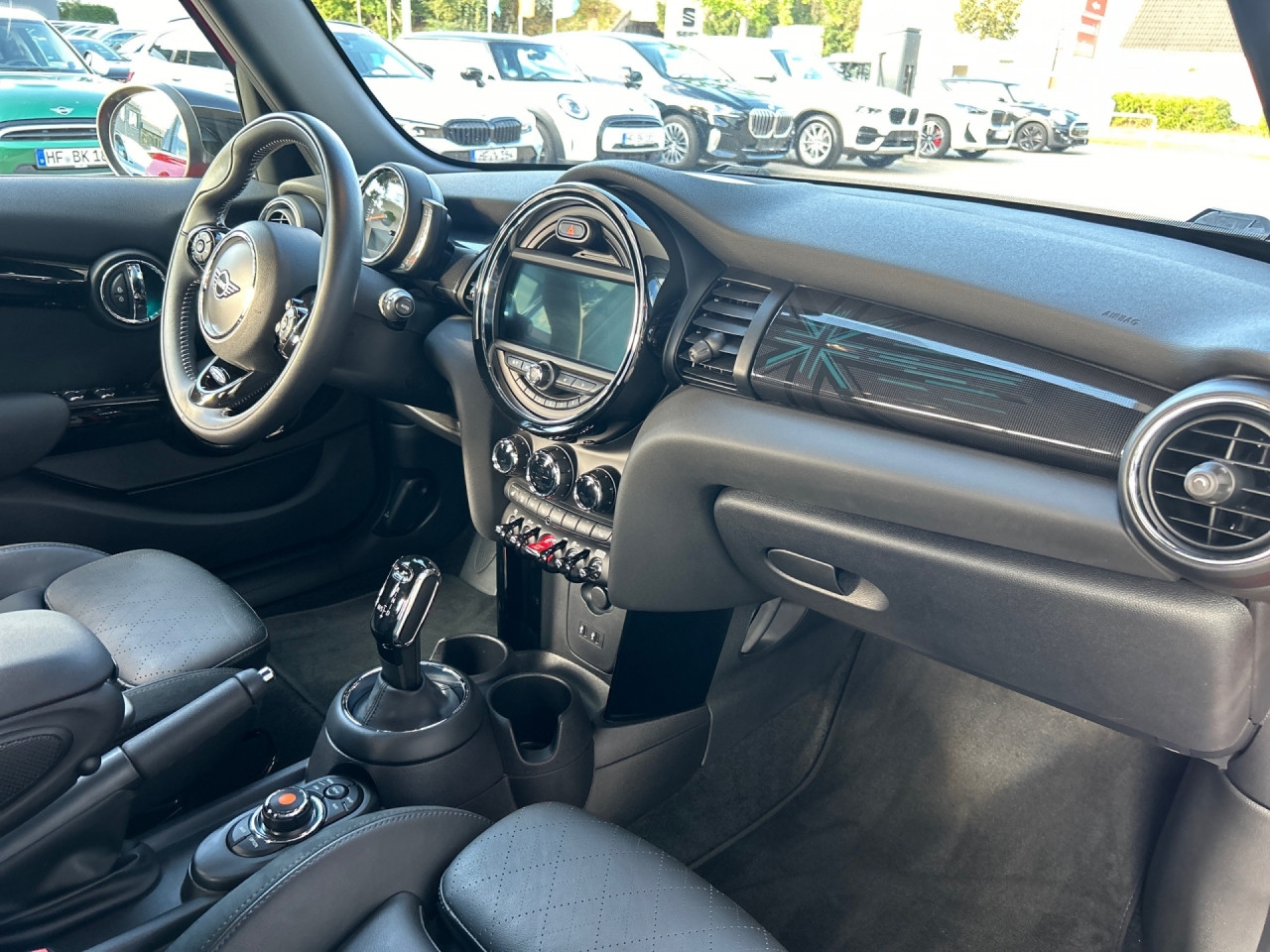 Bild 9 | MINI Cooper 5-Türer PDc SiHz LED PaAss Navi+ DAB